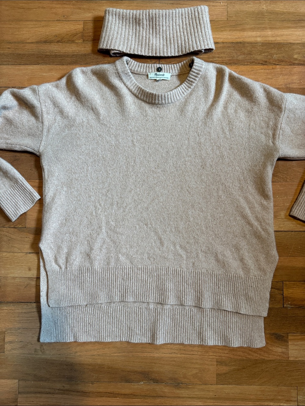 Madewell (Re)Sourced Cashmere Sweater  with removable collar in Light Pink/Camel